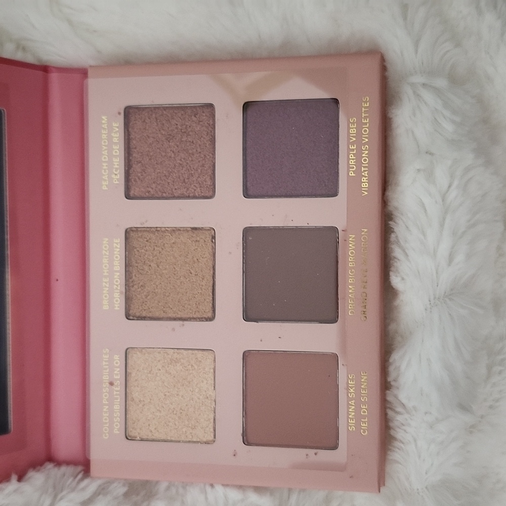 Mary Kay eye shadow
